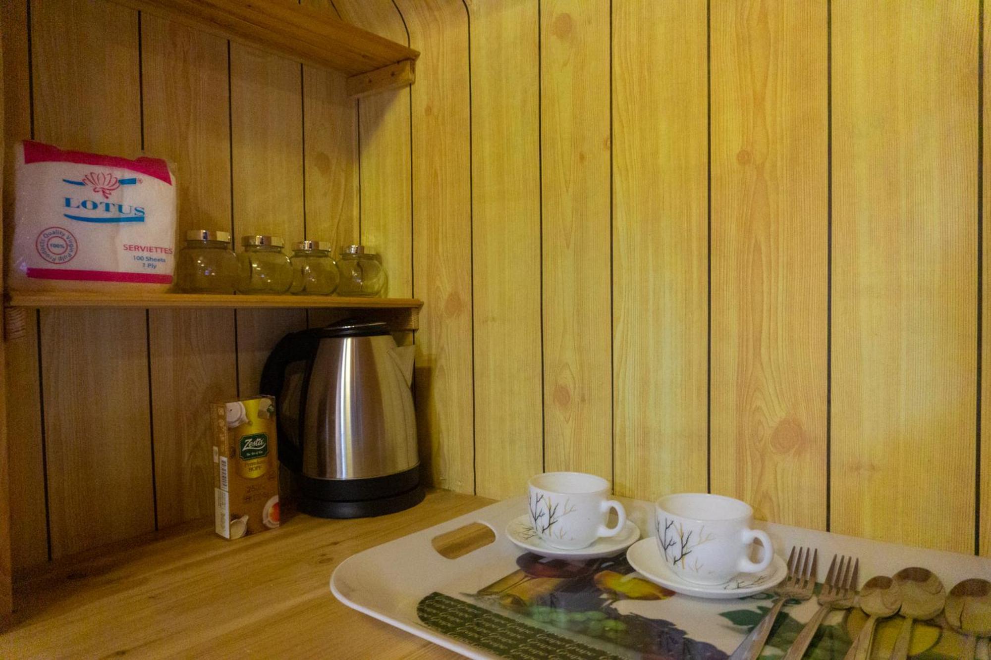 Hobbit Hole Hideaway Bed & Breakfast Ella Ngoại thất bức ảnh