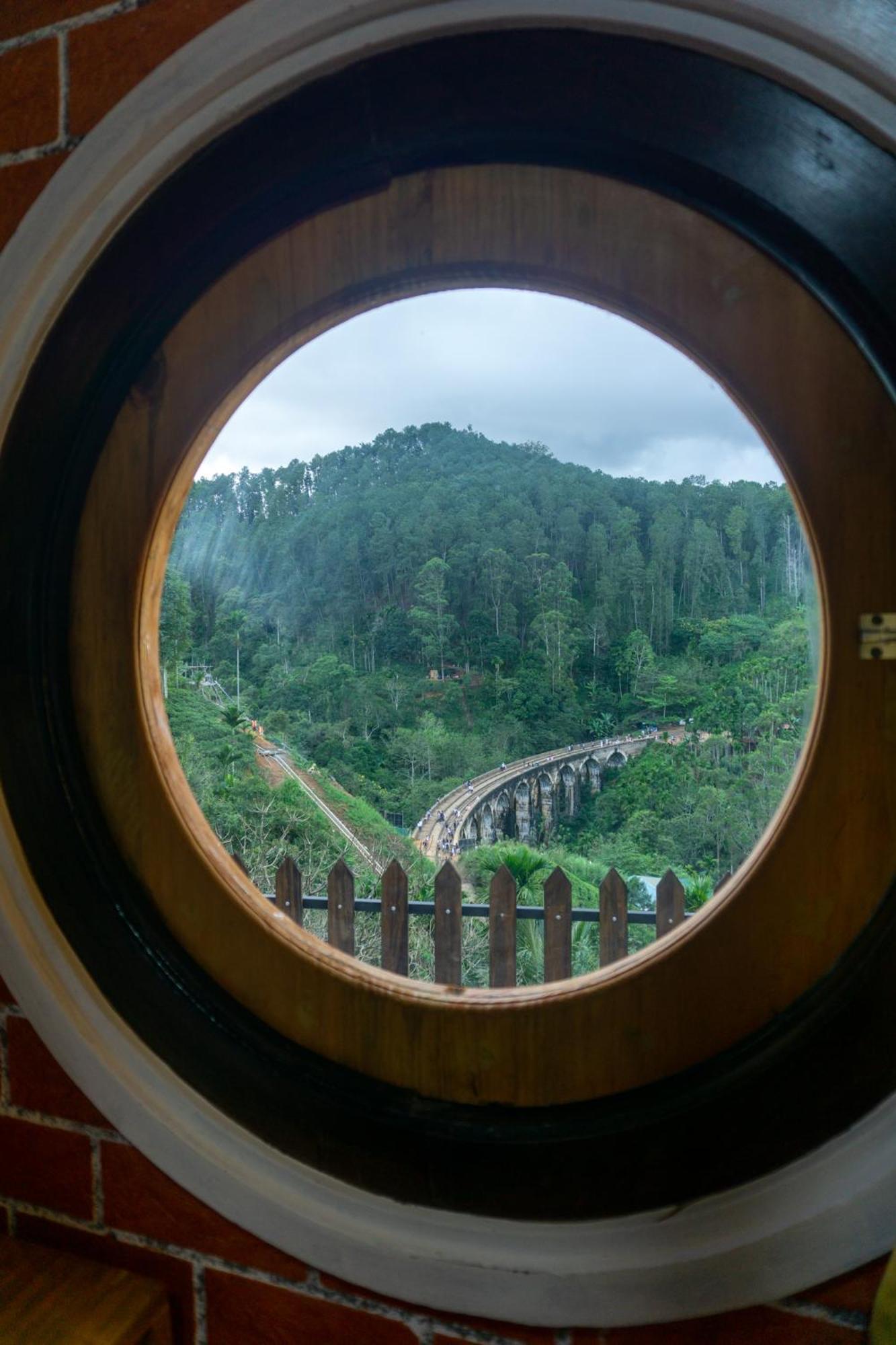 Hobbit Hole Hideaway Bed & Breakfast Ella Ngoại thất bức ảnh