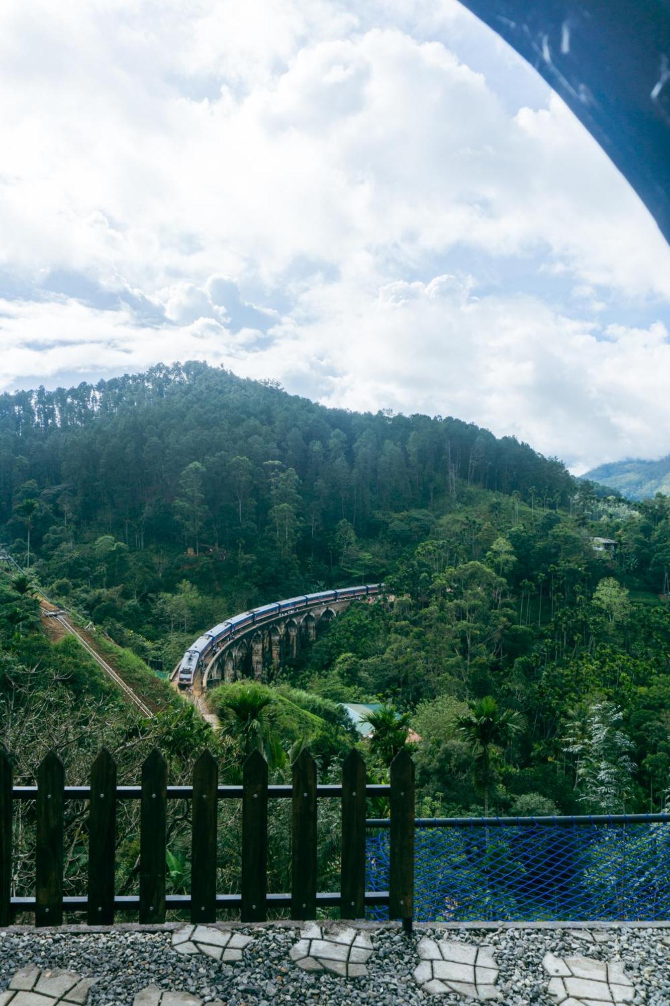 Hobbit Hole Hideaway Bed & Breakfast Ella Ngoại thất bức ảnh