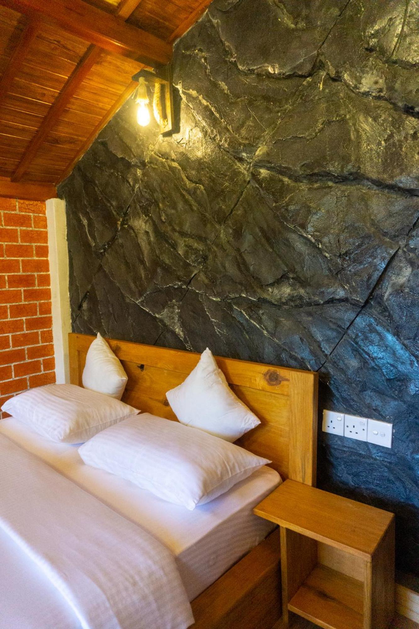 Hobbit Hole Hideaway Bed & Breakfast Ella Ngoại thất bức ảnh